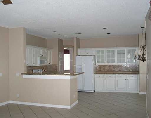 2nd image of 4424 Fox Ridge Dr