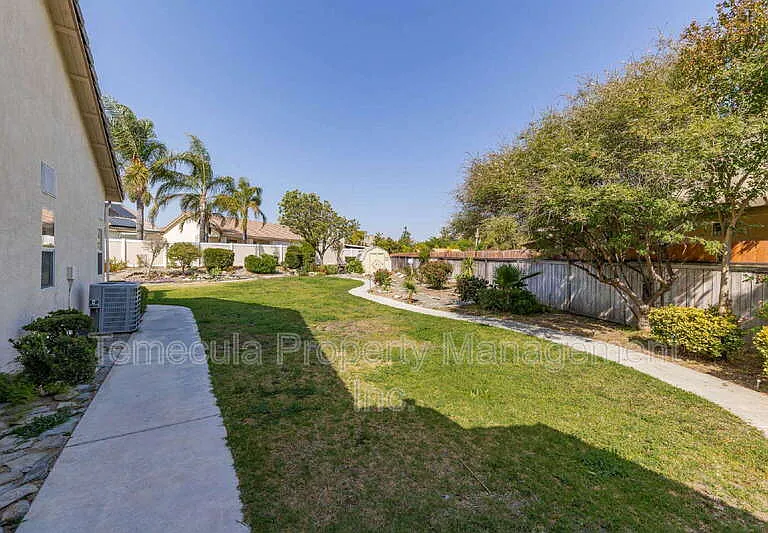 26440 Saint Ives Ct — Photo 25