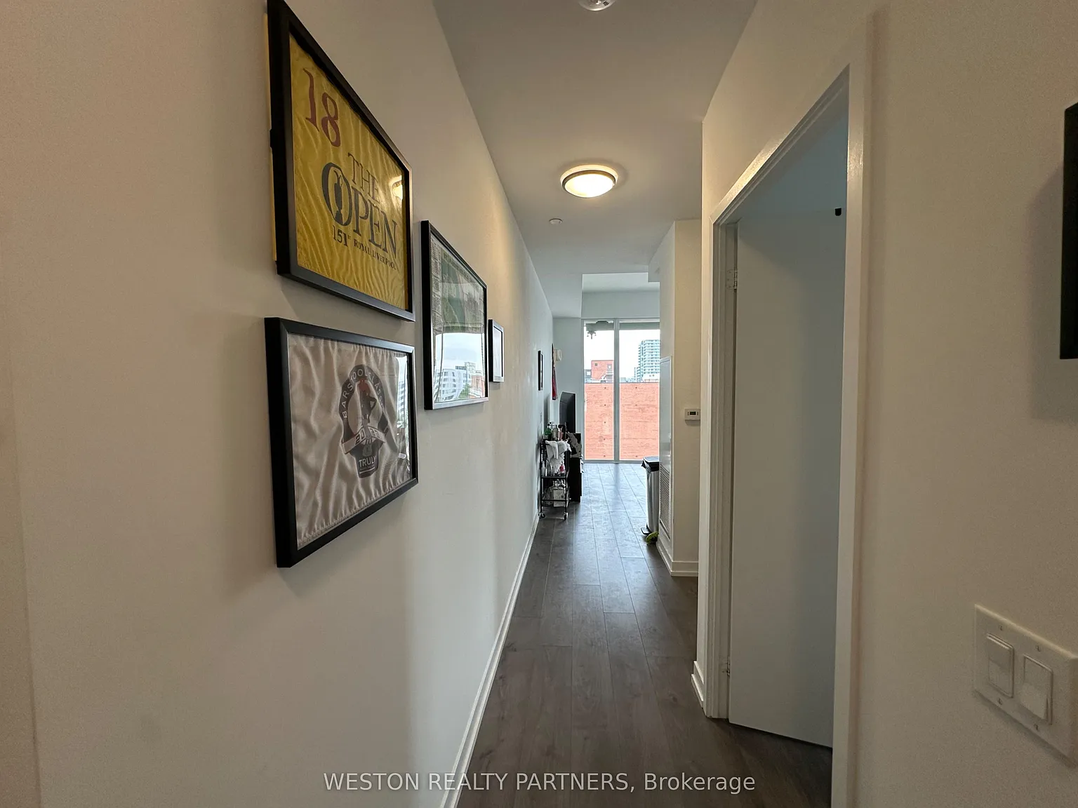 XO Condos — Photo 4