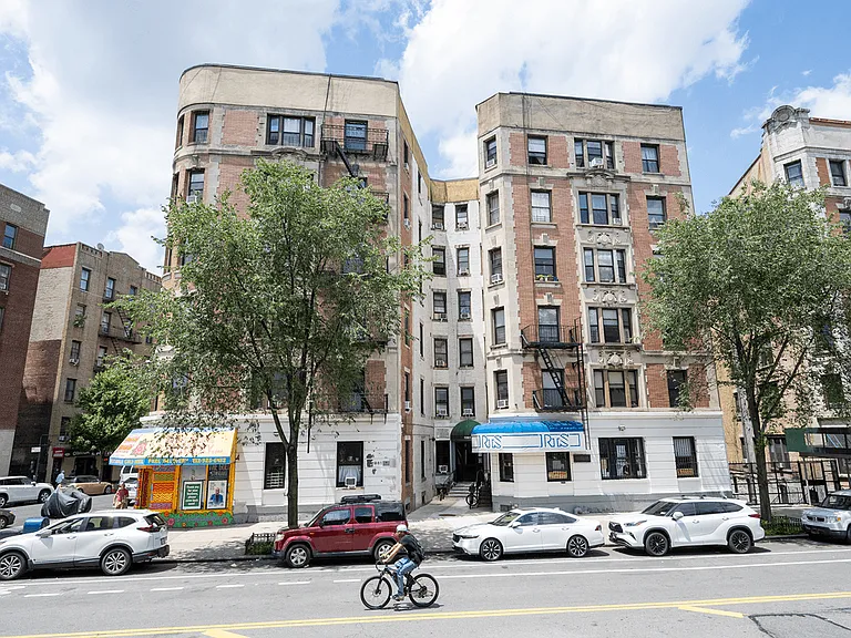 1061 Saint Nicholas Ave #4 — Photo 16
