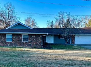 1629 Campbell Dr, Huntington, WV 25705