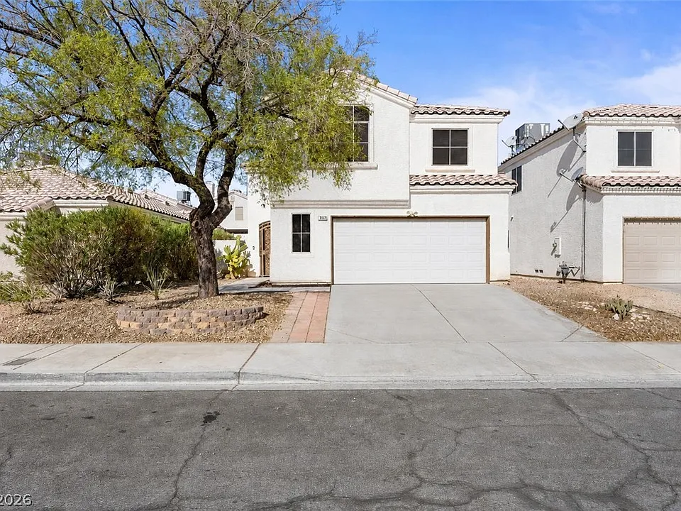 1717 Klamath Falls Way