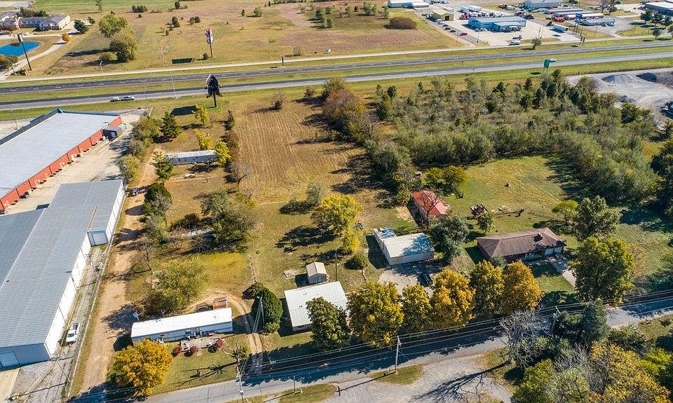 310 Matthews Ln, Sikeston, MO 63801 Zillow