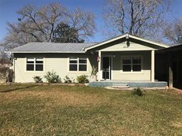 1414 Woodward St, Damon, TX 77430