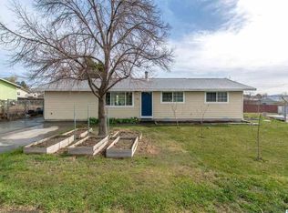 1116 Horne Dr, Benton City, WA 99320