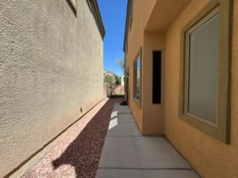 6516 Raven Hall St — Photo 2