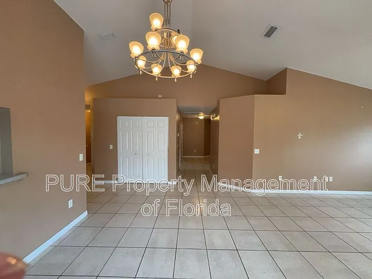 11960 SW 45th St — Photo 8