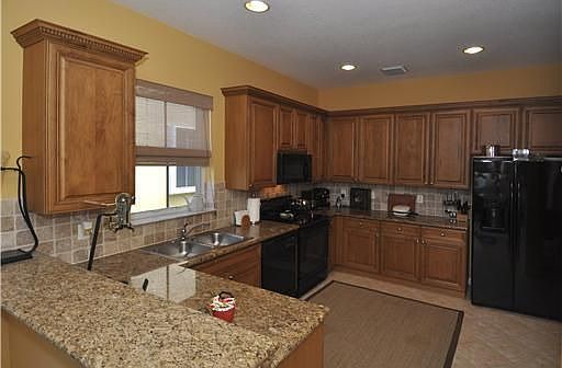 2nd image of 918 Lavender Cir