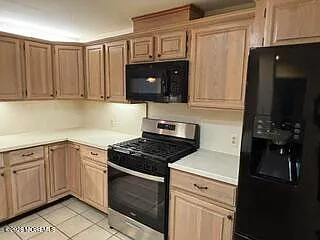 300 Ocean Ave N #D5 — Photo 24