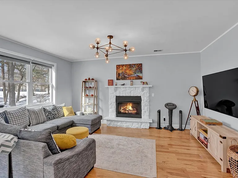 3223 Willow Grove Rd — Photo 2