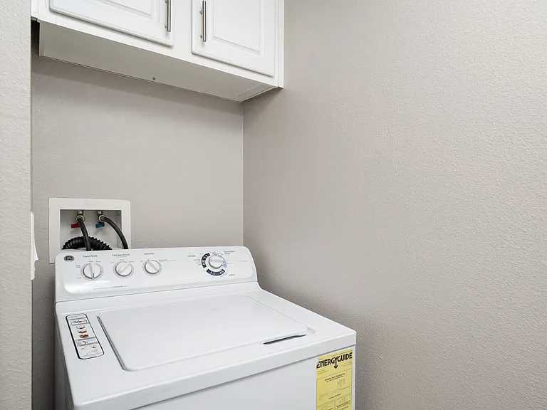 Almanor - 2BR, 2BA 1,146SF