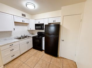 525 E Peppertree Ave APT 4, Apache Junction, AZ 85119