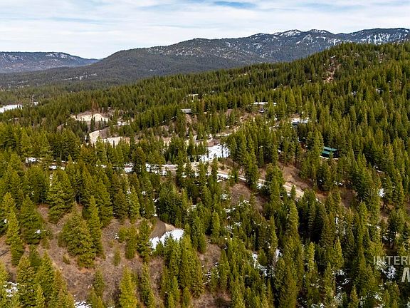 4th image of 13 Sarah Way