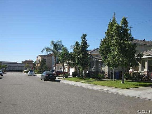 4th image of 15528 Joliet Ct
