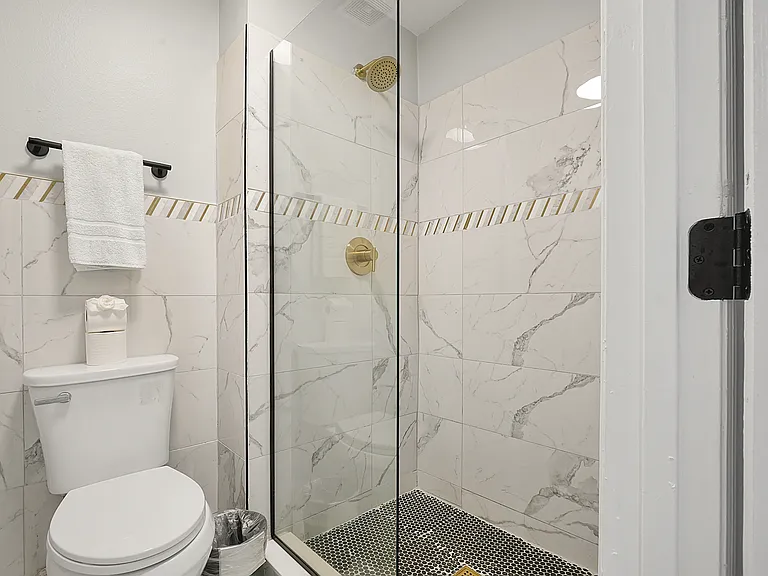 52 Perrotti Ln — Photo 8