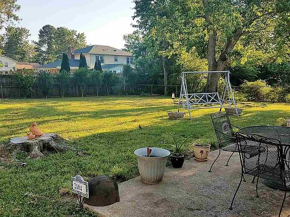 5th image of 2104 Buckingham Dr SW