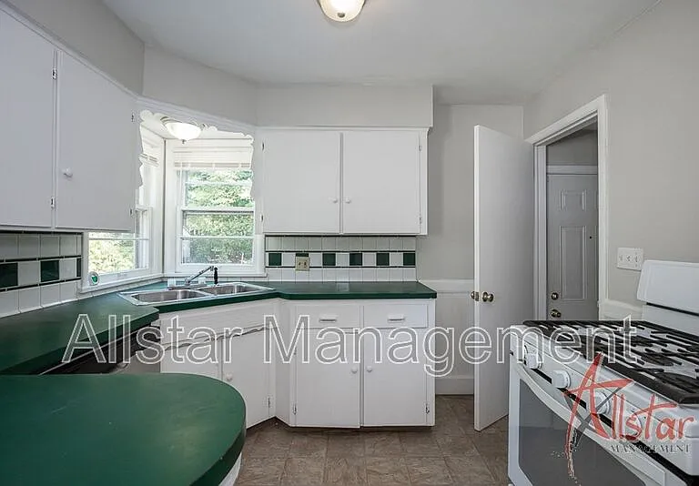 1617 Osage Ave — Photo 11