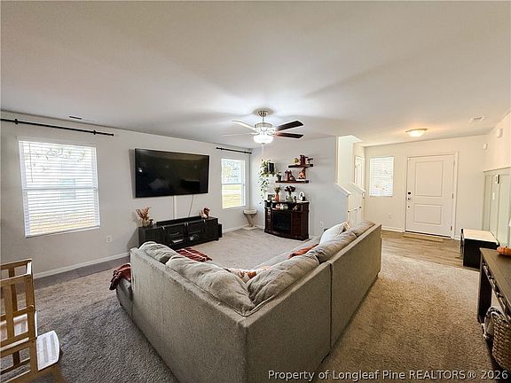 3rd image of 245 Desert Orchid Cir