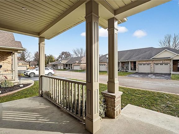 4th image of 1041 Pine St #16