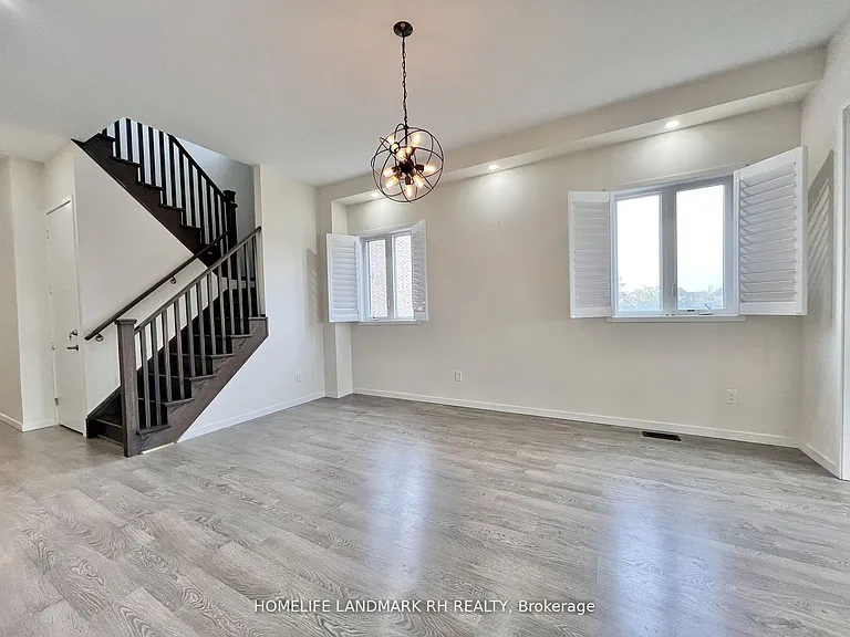 28 Elyse Ct — Photo 4
