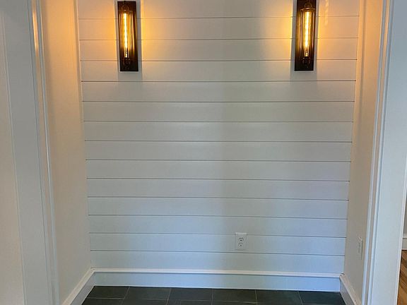 4th image of 6211 Parkside Ln