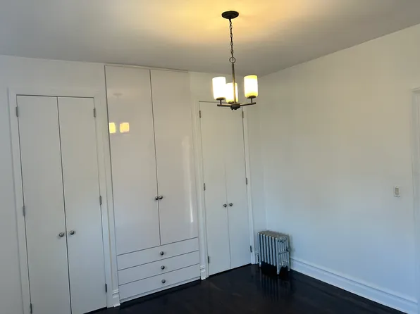 160-15 Powells Cove Boulevard image 22 of 24