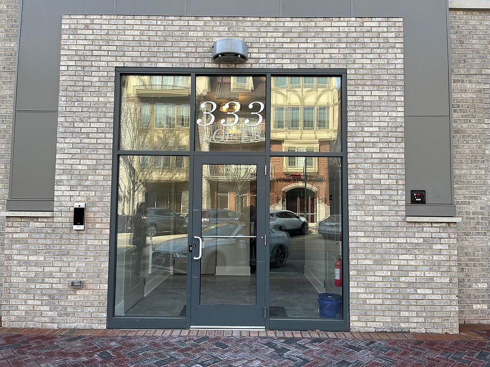 1st image of 333 S 1st St
