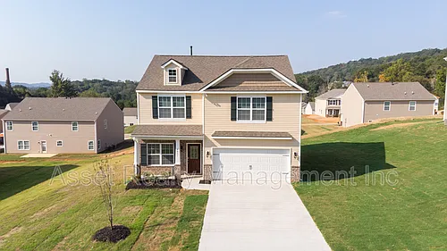 4831 Birchcrest Ln Photo 1