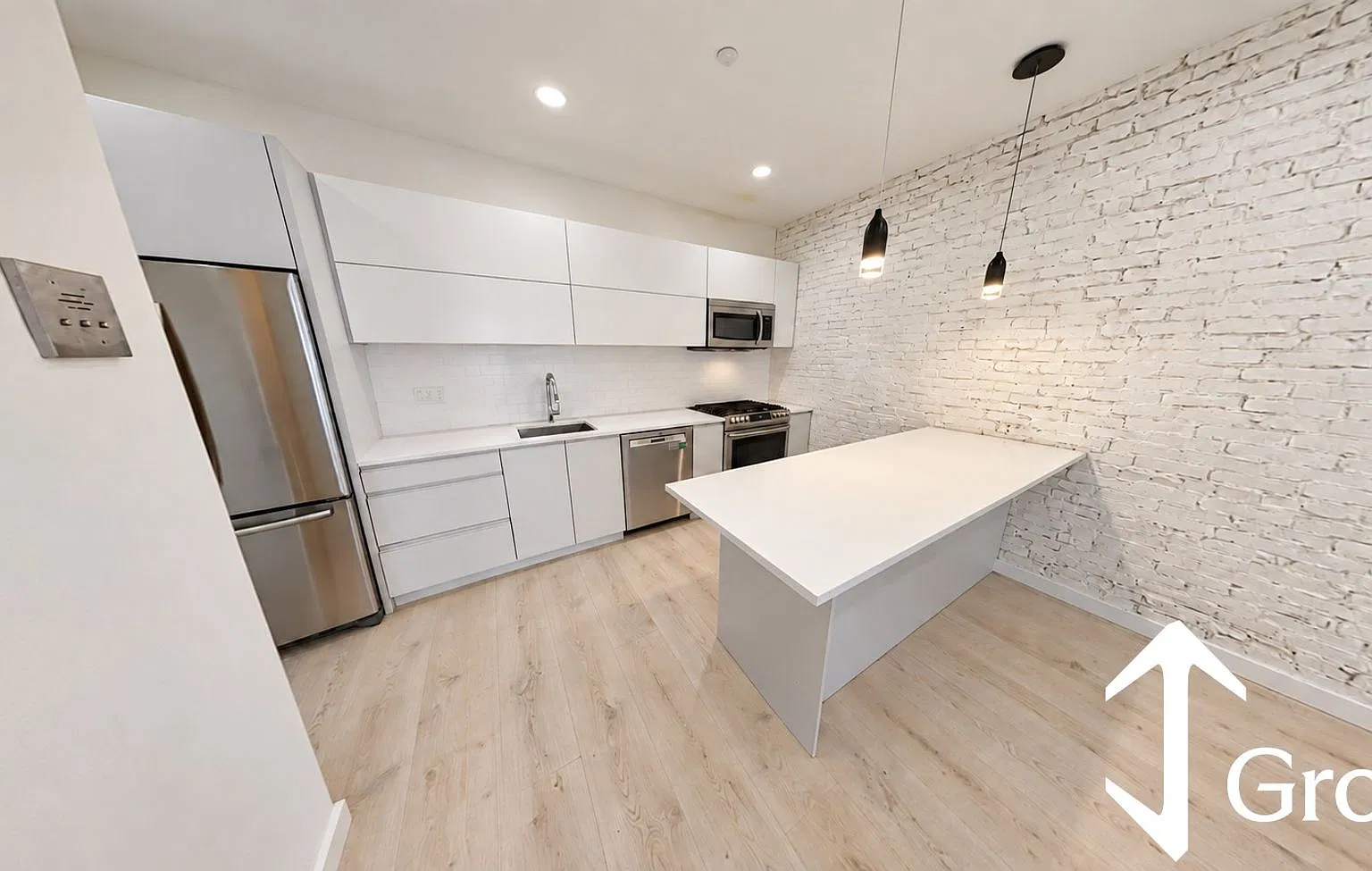 7 Worthington St — Photo 2