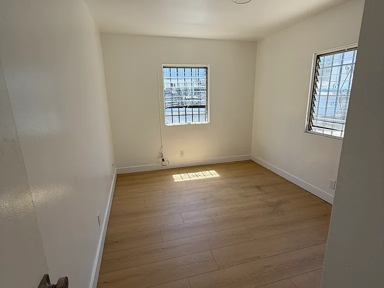 202 Rosemont Ave #5 — Photo 4