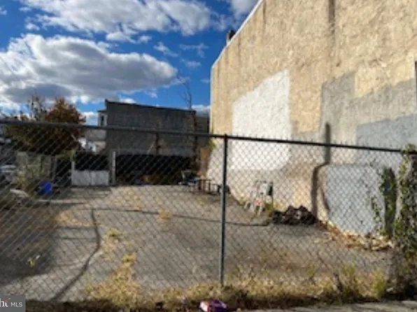 314 S 60th St, Philadelphia, PA 19143