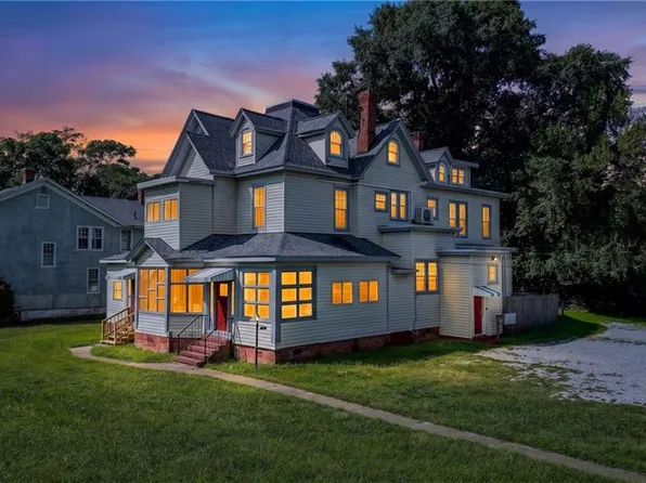 406 S Armistead Ave, Hampton, VA 23669