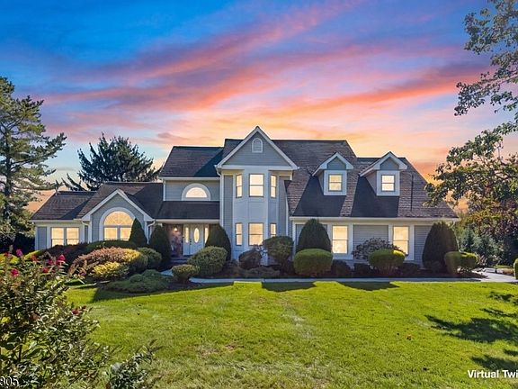 3rd image of 24 Lehigh Rd
