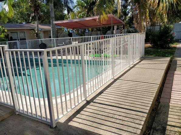 1123 NE 16th Ct APT B