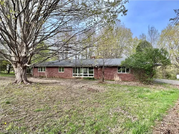 1385 S Medina Line Rd, Akron, OH 44321