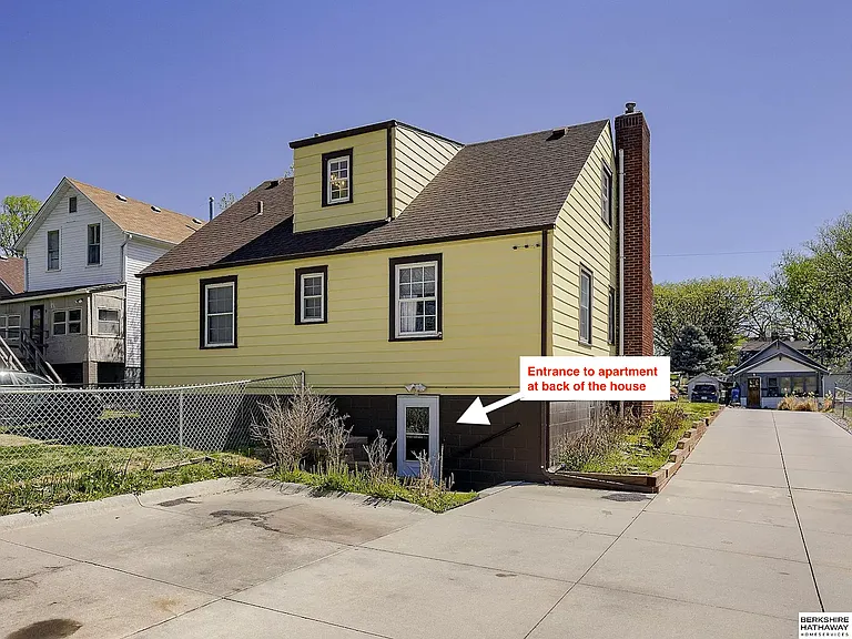 2634 S 15th St — Photo 17