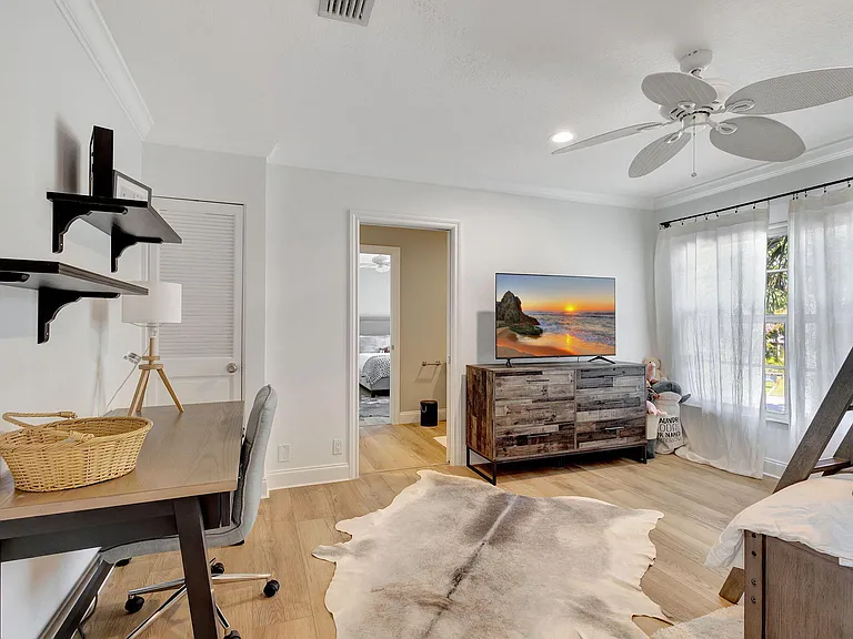 11839 Pebblewood Dr — Photo 44
