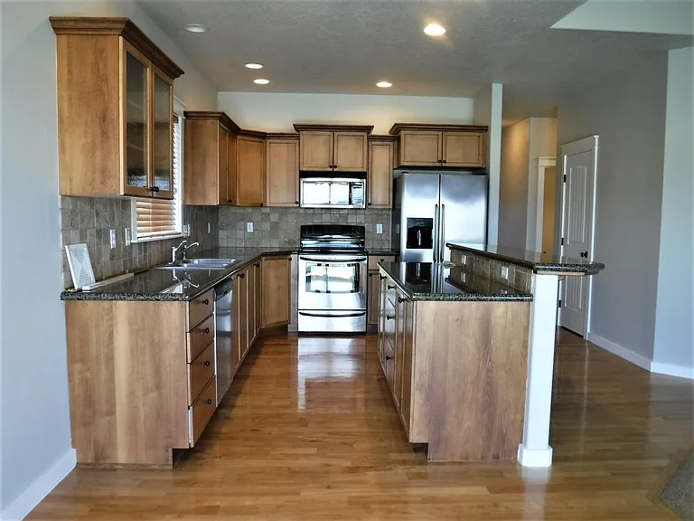 4432 N Kilee Ave — Photo 11