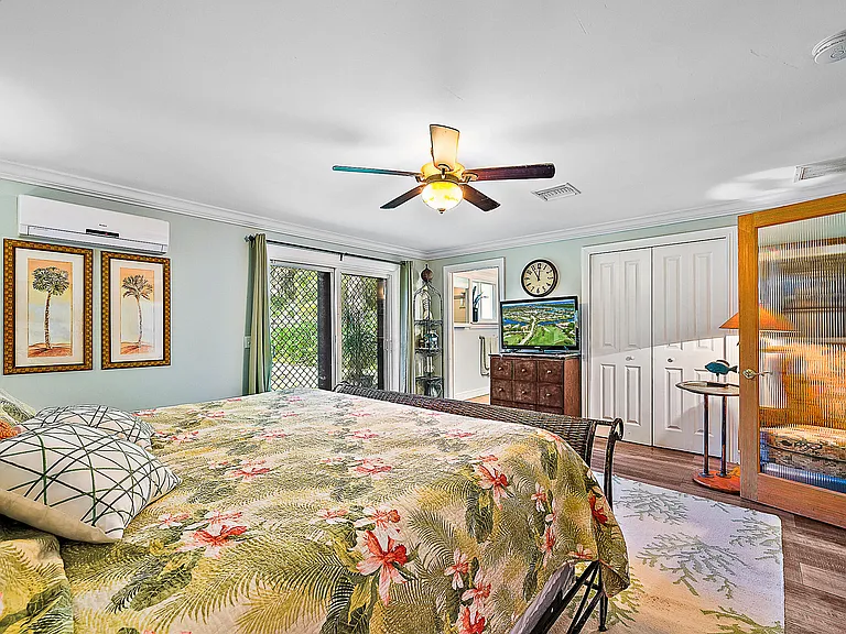 12140 SE Indian River Dr N — Photo 29
