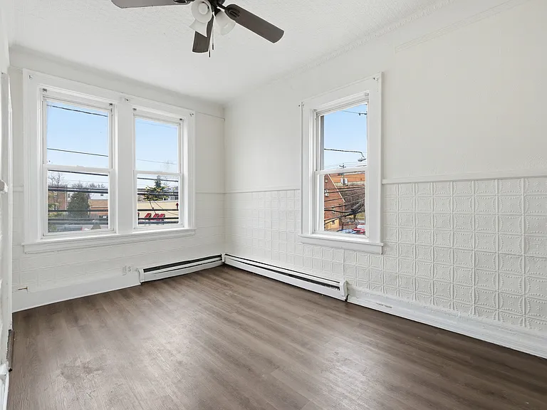 302 Belmont Ave #2 — Photo 5