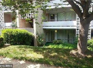 7539 Spring Lake Dr #B, Bethesda, MD 20817