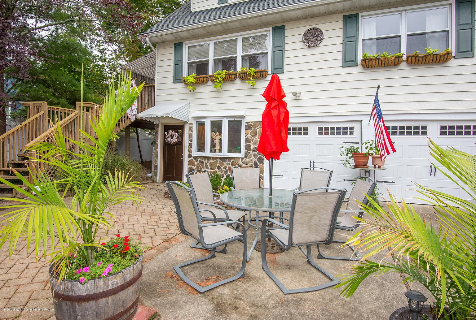 133 Ocean Ave photo 1