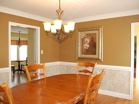 Beautiful Formal Dining Room