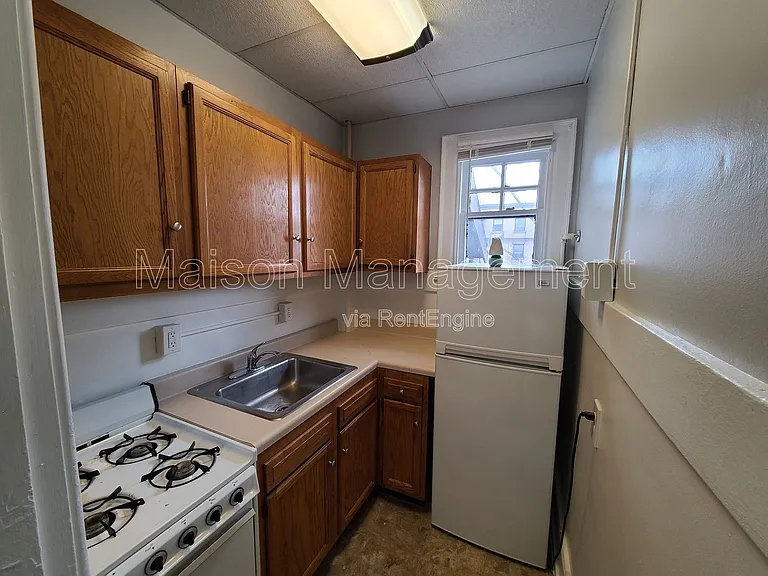 30 Edgerton St #30 — Photo 2