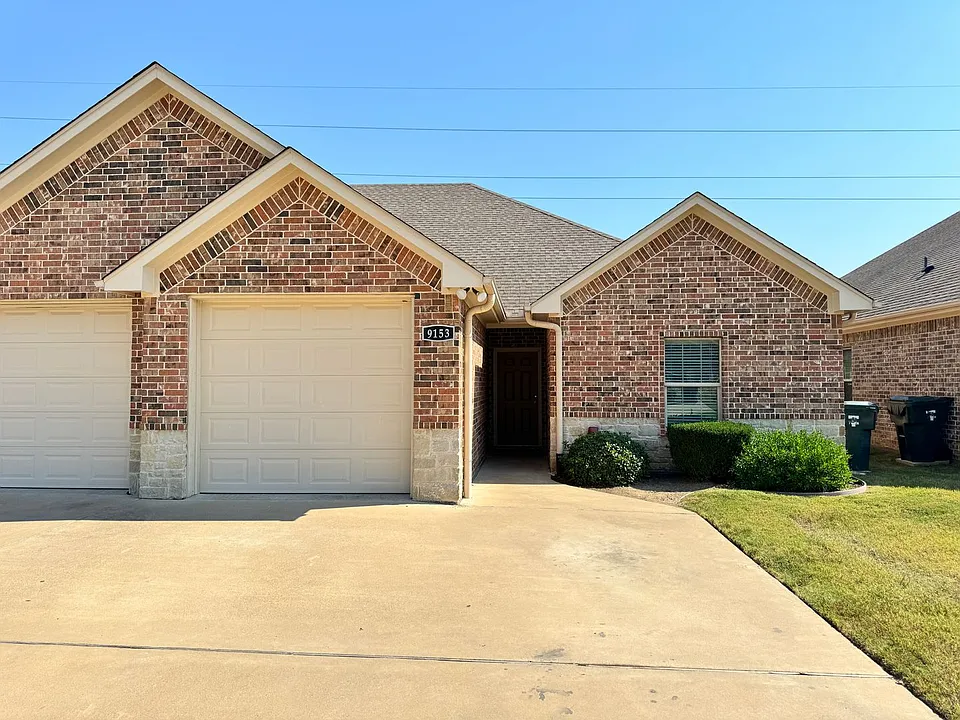 9100 Shadow Oak Dr