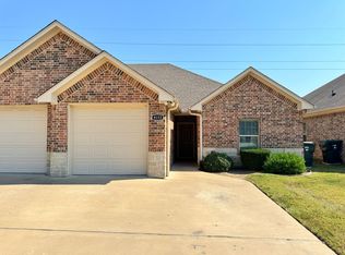 9100 Shadow Oak Dr, Tyler, TX 75707