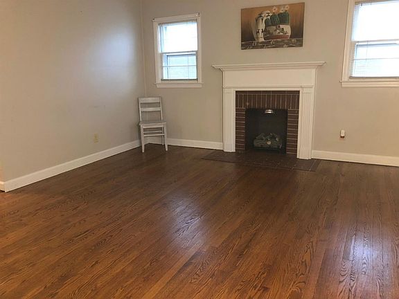 4th image of 813 Marcellus Dr