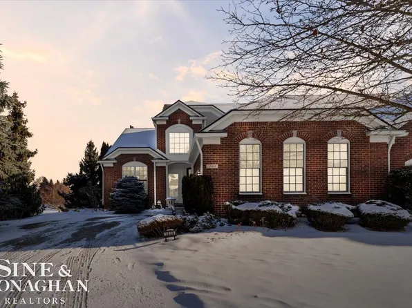1509 Ford Ct, Rochester, MI 48306