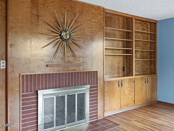 5th image of 4403 Upland Way
