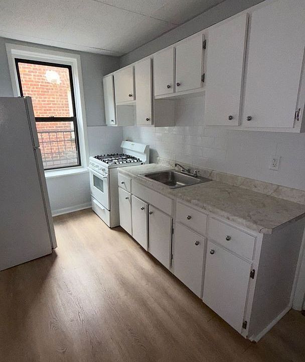 1st image of 1111-1113 Kennedy Blvd APT C2